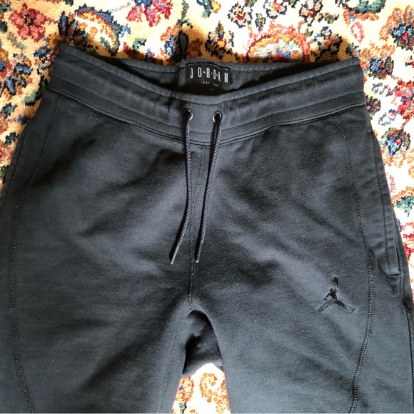 Jordans Black Fleece Sweatpants Size Medium - Picture 2 of 9